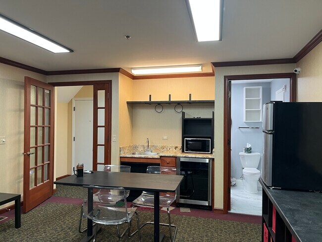 Foto del edificio - 163 N Greenleaf St