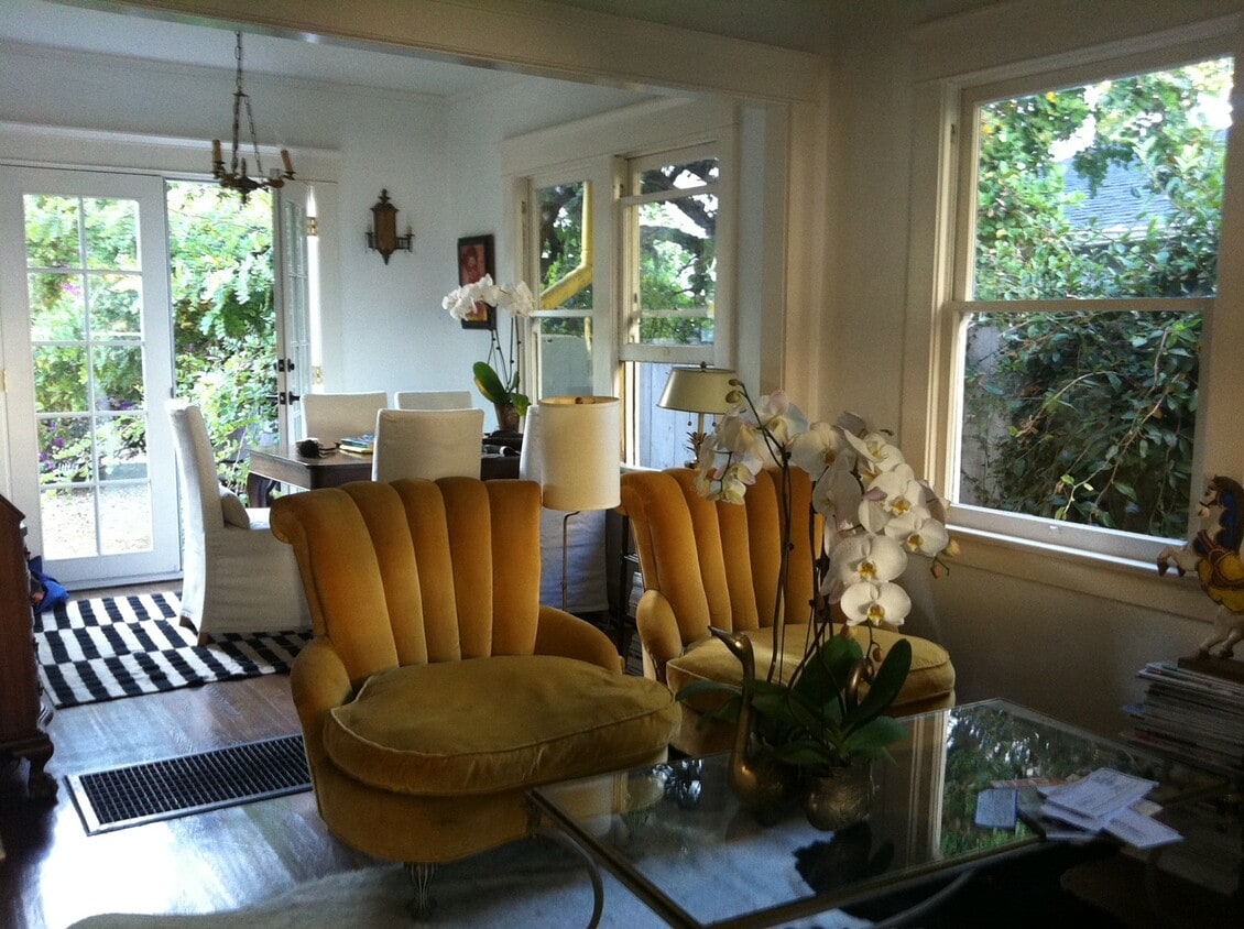 Primary Photo - 1309 N Occidental Blvd