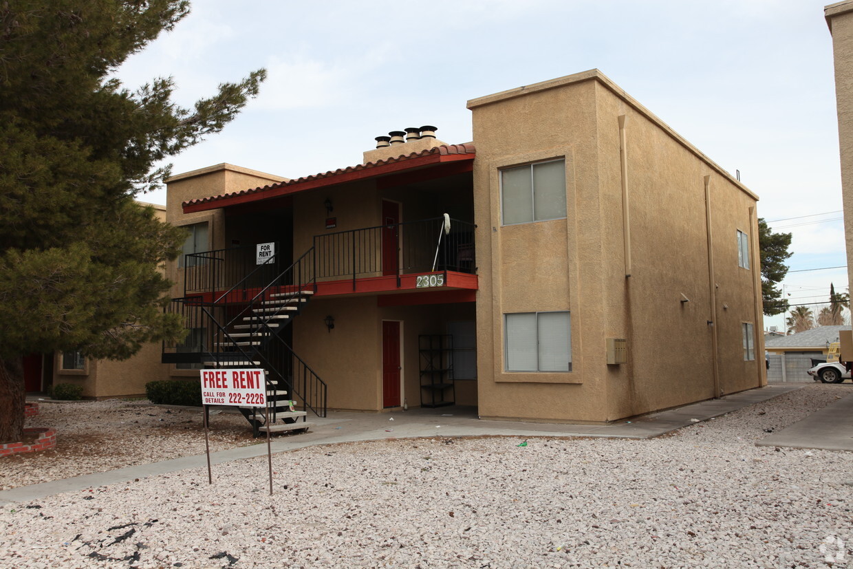 Primary Photo - 2305 N Jones Blvd