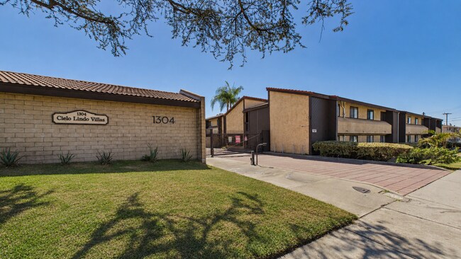 Foto del edificio - 1304 Mountain Ave