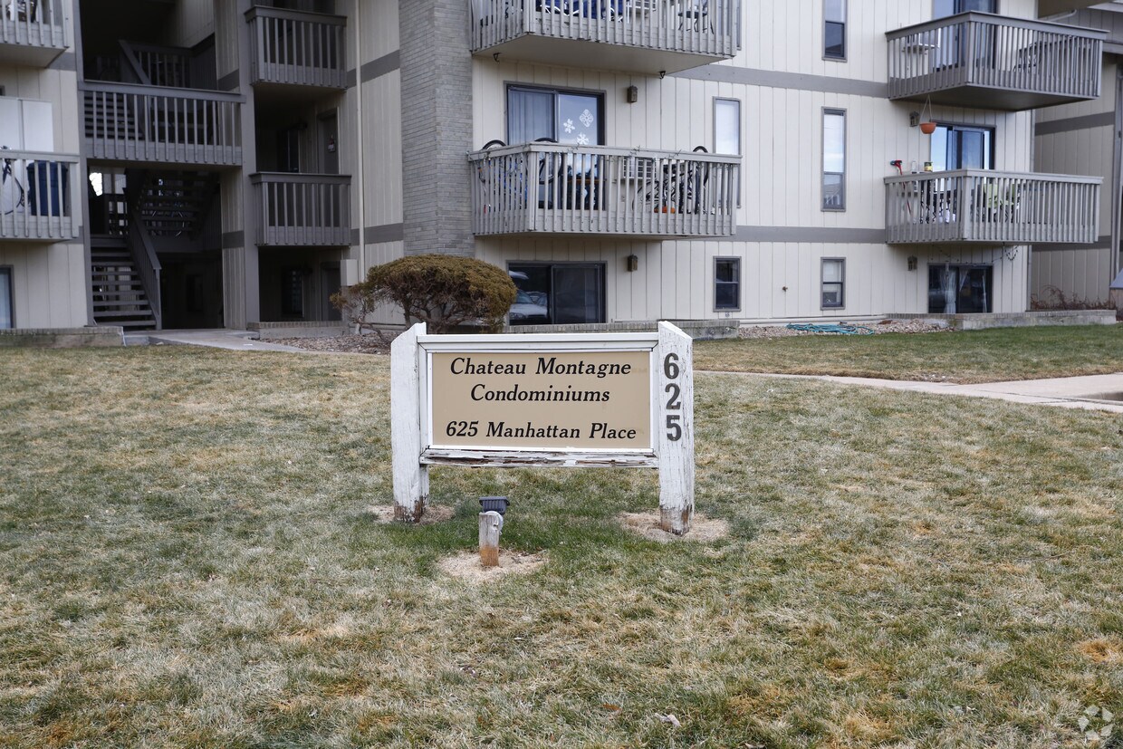 Foto del edificio - 625 Manhattan Pl