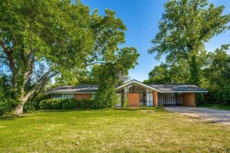 Building Photo - 6916 Forest Ln