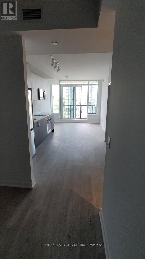 Photo du bâtiment - 1928 Lake Shore Blvd W