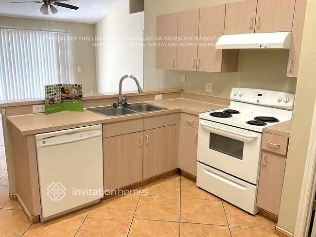 Foto del edificio - 9472 Brackin St