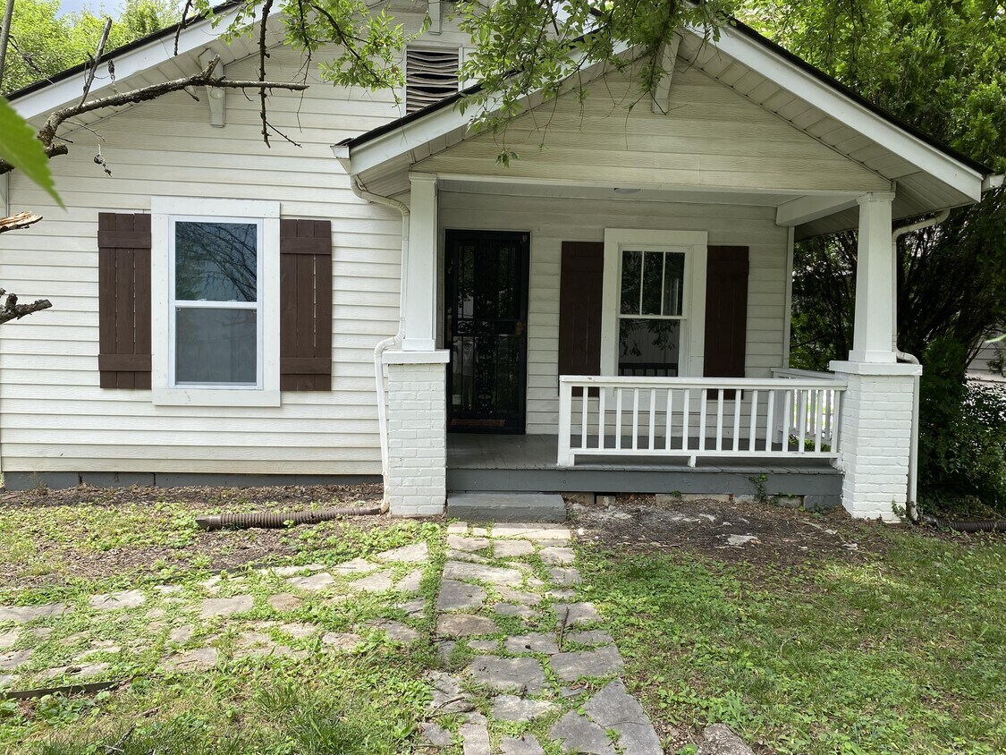 Primary Photo - 401 Liberty St
