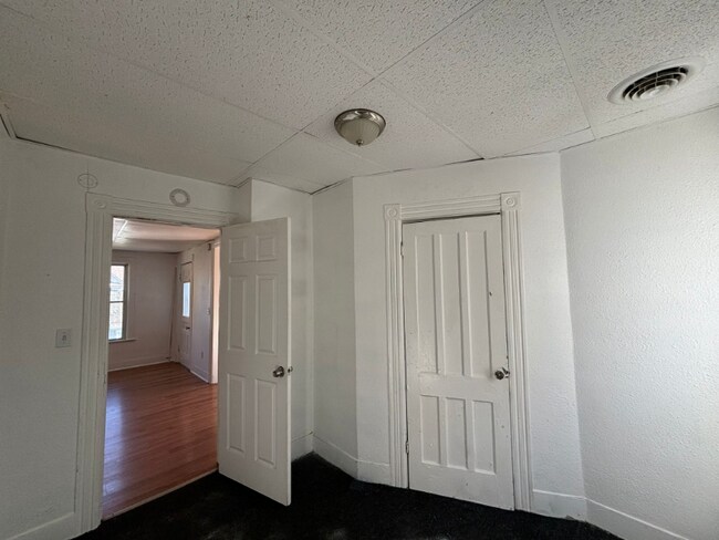 Building Photo - 1208 City St
