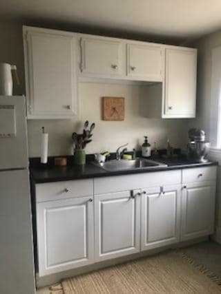 kitchen - 31 Everett St