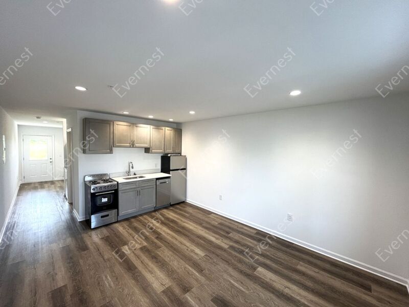 Foto principal - 60 Kensley Ln