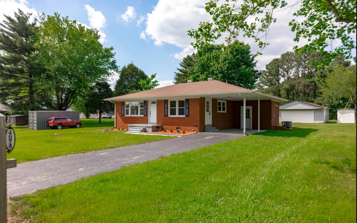 Primary Photo - 4075 Albright Cir. Clarksville, TN 37043 *...