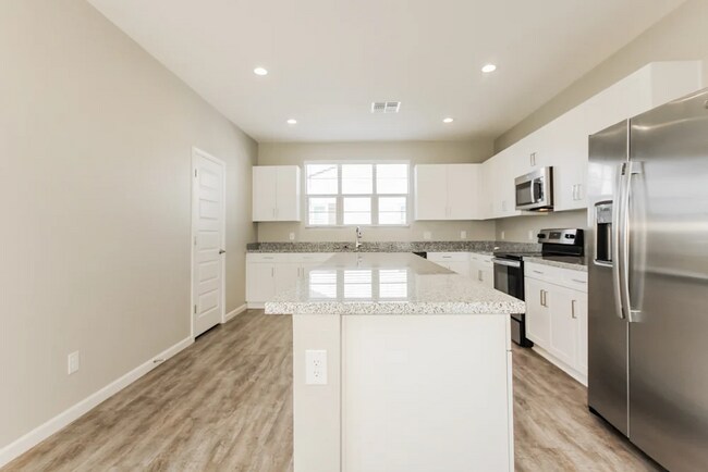 Foto del edificio - 5022 N 189th Glen