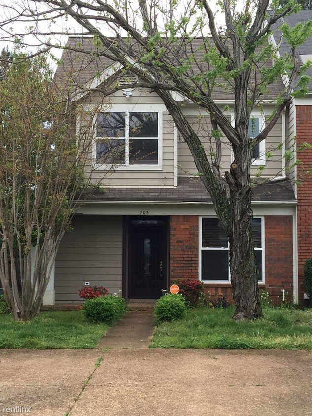 Primary Photo - 2 br, 2 bath House - 703 Walnut Woods Cv S