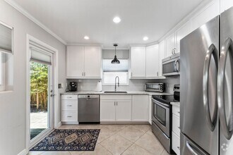 Building Photo - 1305 N J Terrace