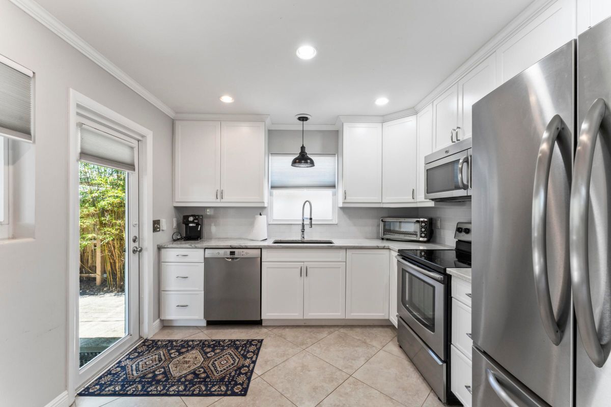 Foto principal - 1305 N J Terrace