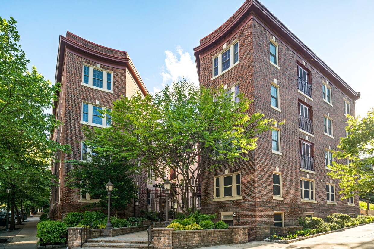 4300 Spruce St Unit C306, Philadelphia, PA 19104 Condo for Rent in