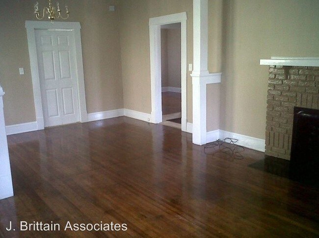 Building Photo - 2 br, 1 bath House - 915 Highland Ave