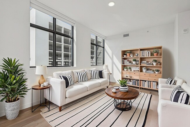 Building Photo - The Tropic