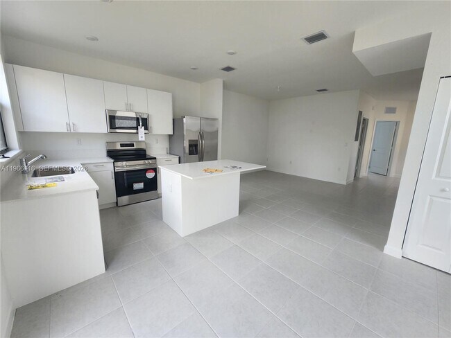 Foto del edificio - 23331 SW 128th Ave