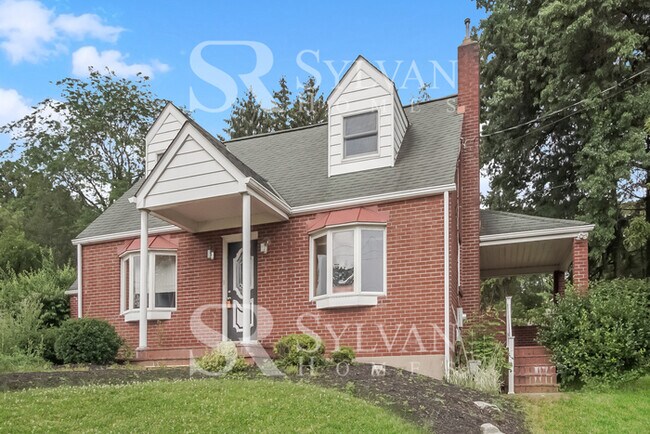 Foto del edificio - Stunning 3BR, 1.5BA brick home