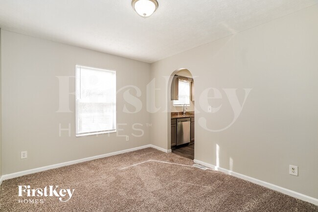 Building Photo - 391 Oak Village Dr