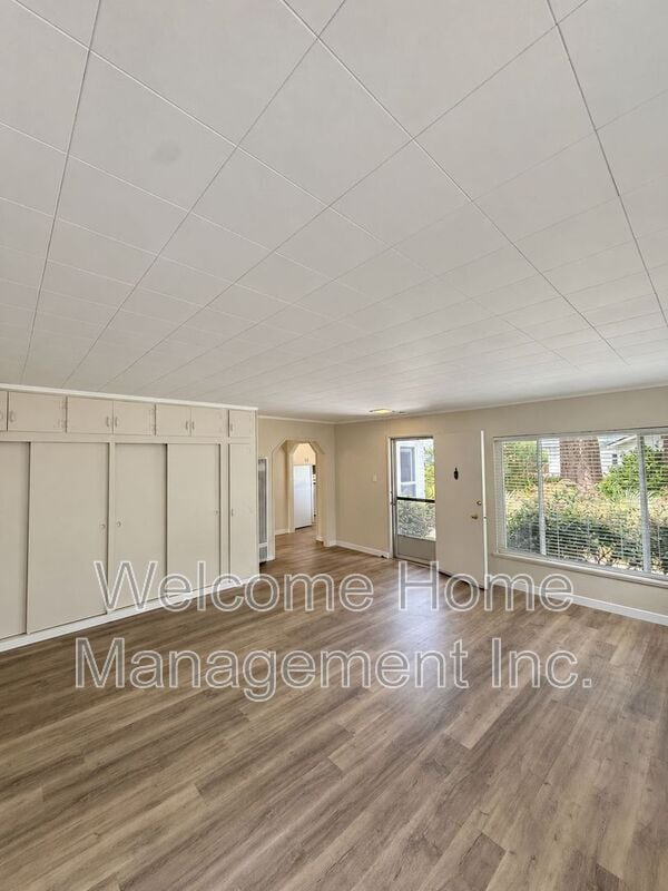 Foto del edificio - 477 Grove Way