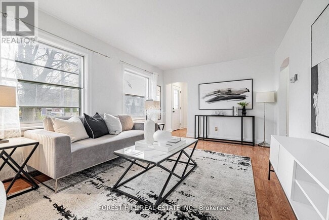 Photo du bâtiment - 174 Avondale Ave