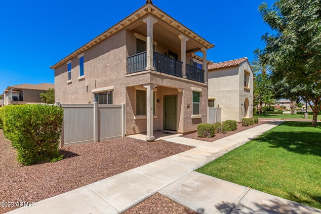 Building Photo - 3949 E Edna Dr