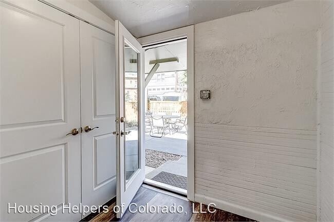 Building Photo - 3 br, 1 bath House - 1611 Spruce Street #1