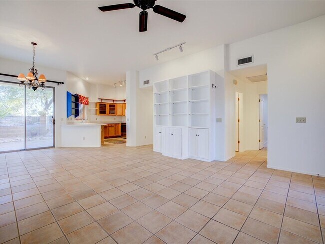 Foto del edificio - Beautiful 2-Bedroom, 2-Bath Home with Community Pool