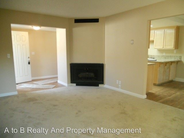 Building Photo - 2 br, 2 bath House - 5905 Hillview Ave