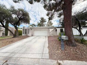 Building Photo - 3174 Bel Air Dr