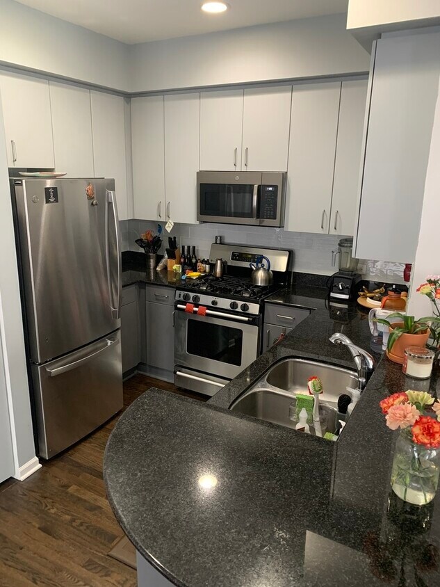 Foto principal - 4722 S Woodlawn Ave