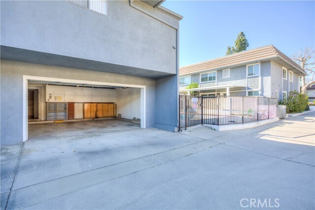 Building Photo - 850 Arcadia Ave