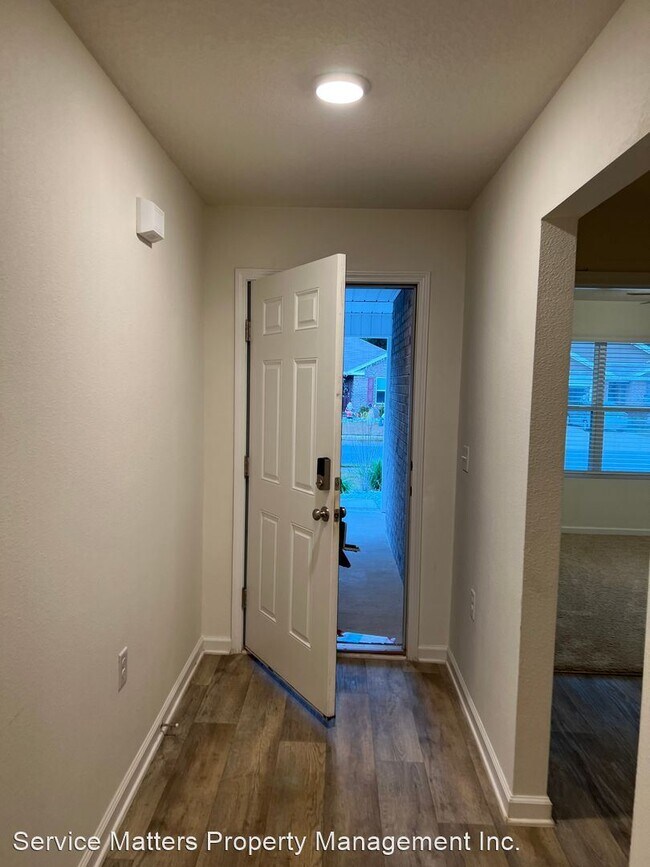 Foto del edificio - 4 br, 2 bath House - 6334 Churchill Circle