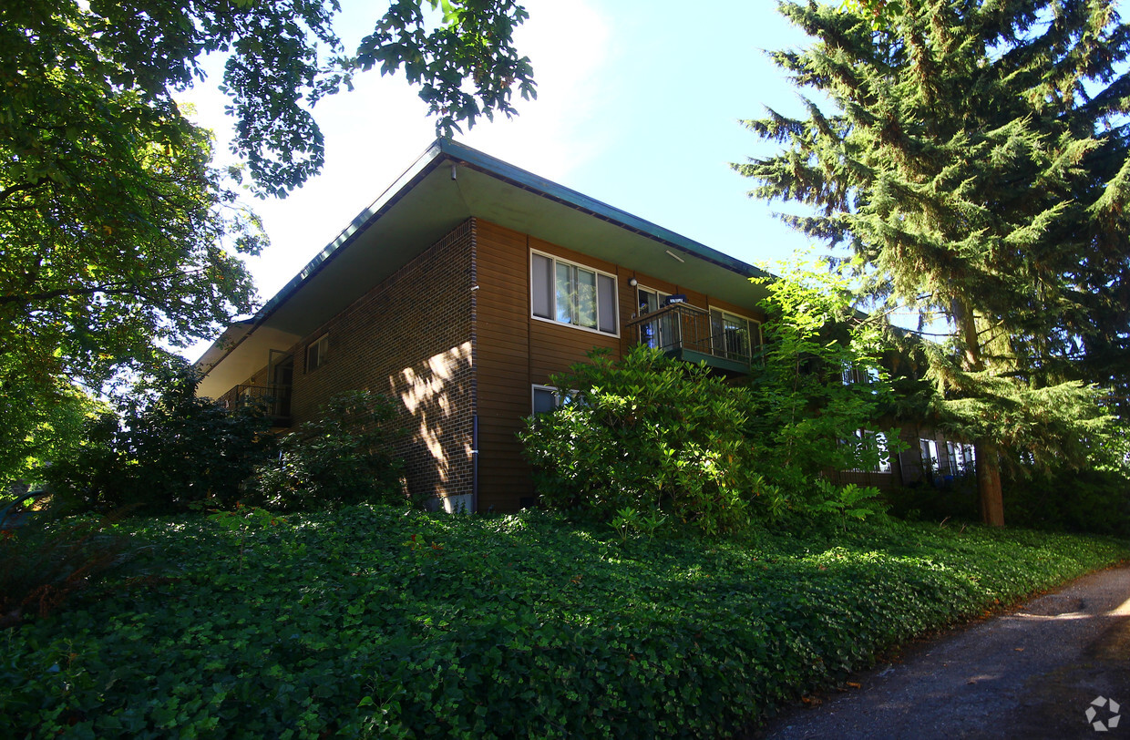 Building Photo - Cascade View Apartments