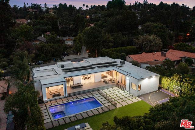 Building Photo - 20141 Wells Dr