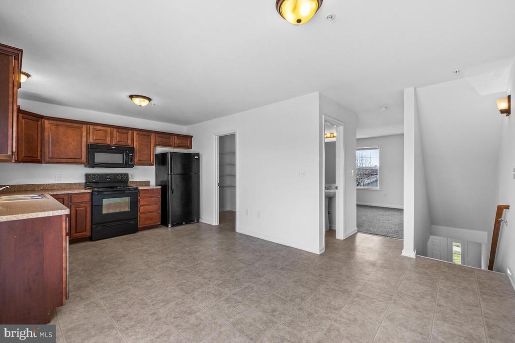 Foto principal - 112 Breezewood Dr