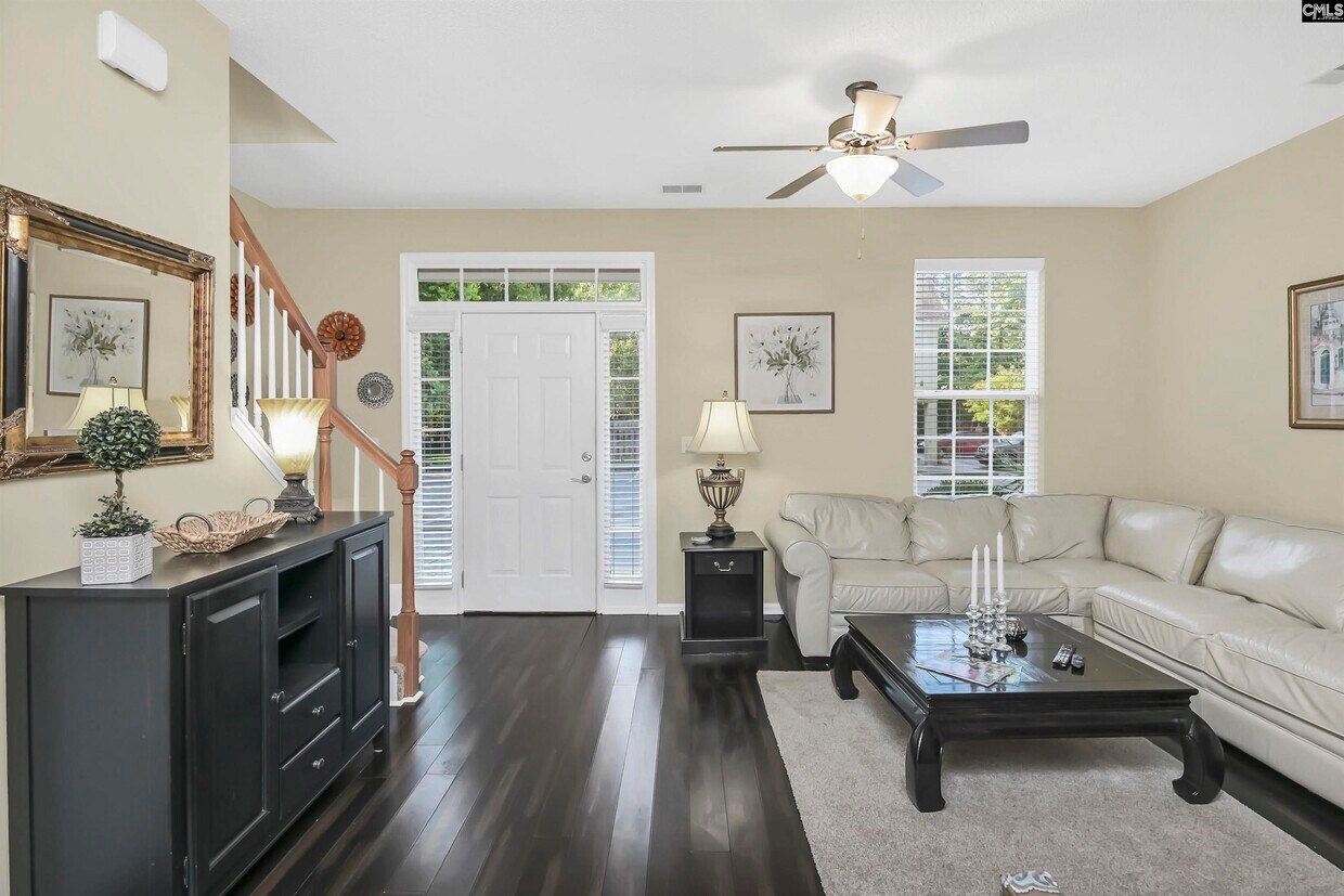 Foto principal - 106 Tuscany Ct