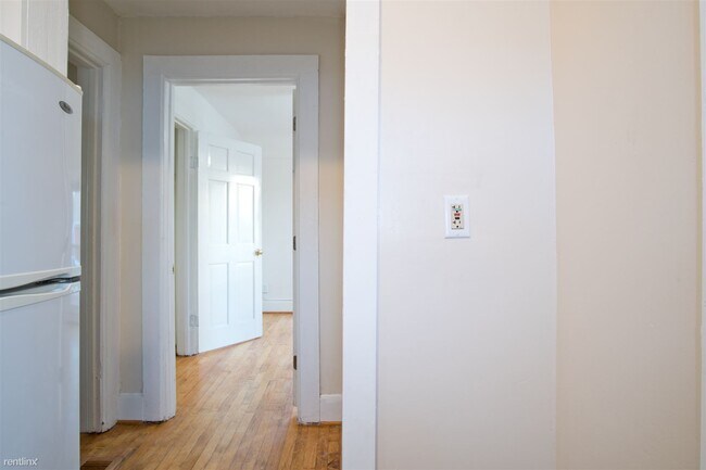 Foto del edificio - 511 E Johnson St
