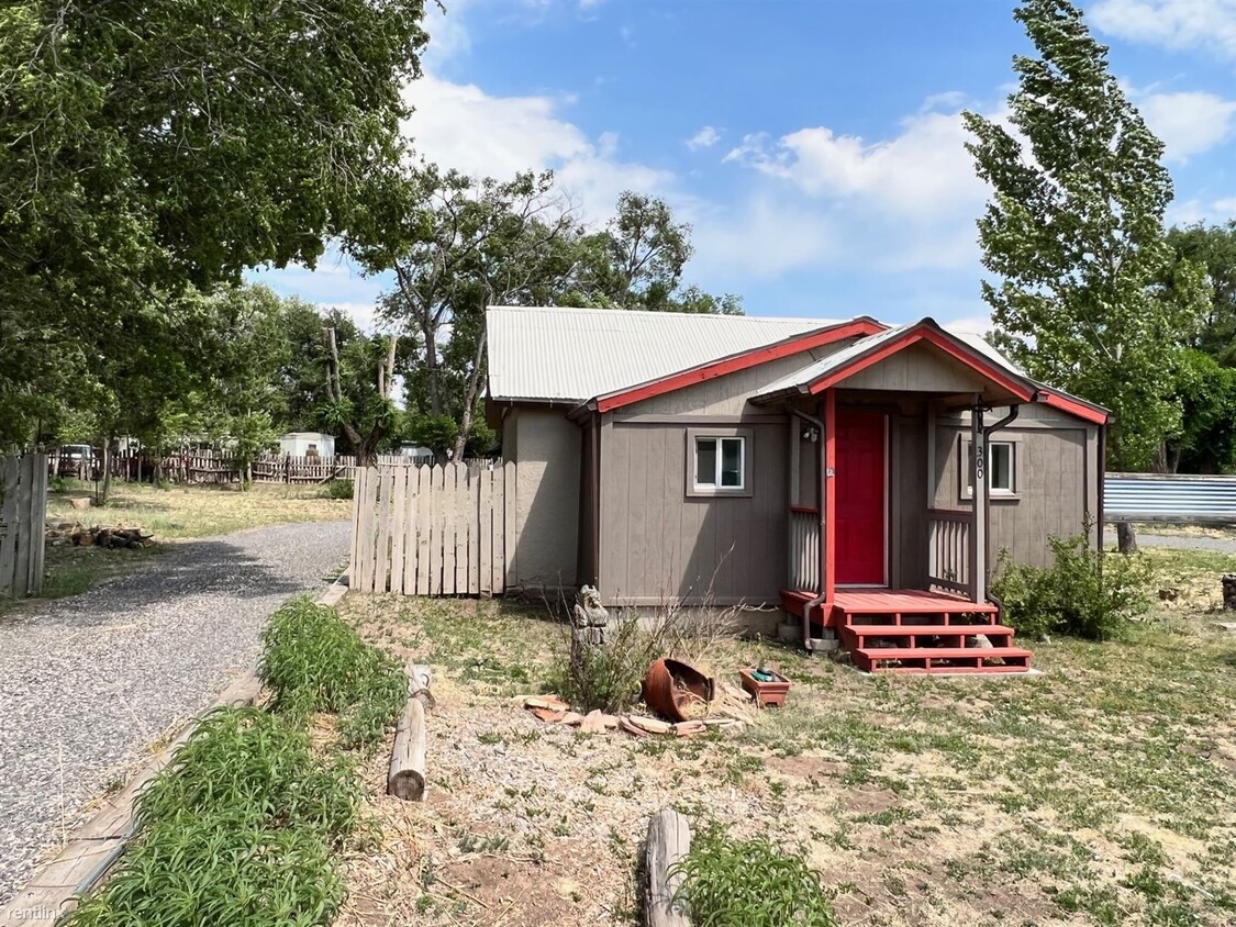 Foto principal - 2 br, 1 bath House - 300 South Mountain Av...