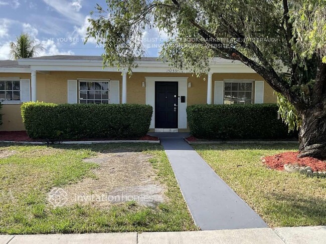 Foto del edificio - 15755 SW 105th Ct