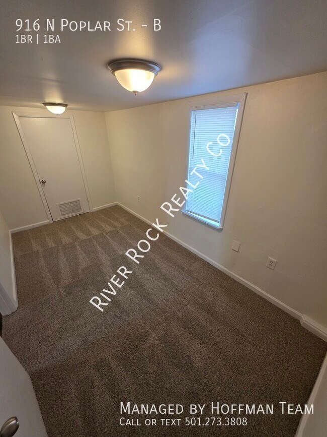 Foto del edificio - 916 N Poplar St