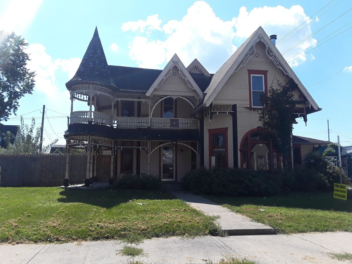 Primary Photo - 239 W Columbus St