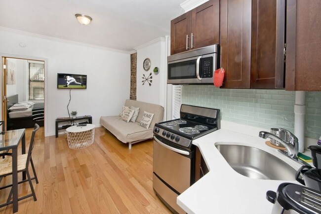 Foto del edificio - 320 E 109th St