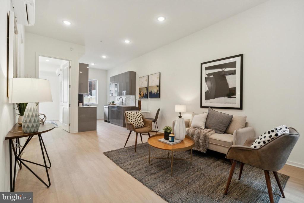 Primary Photo - 225 N 12th St