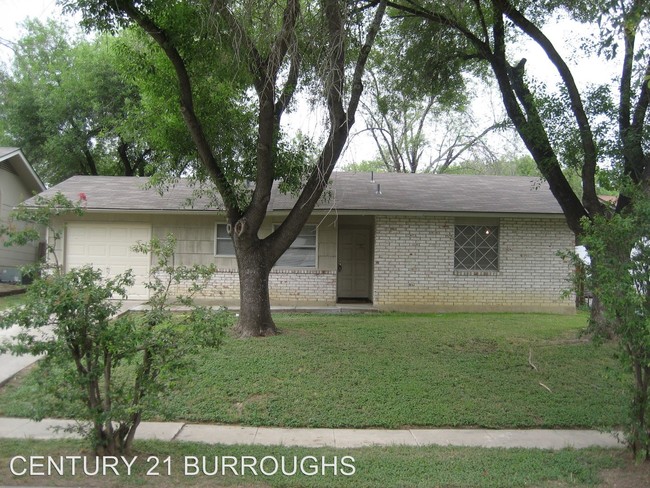 Building Photo - 3 br, 1.5 bath House - 4563 Guadalajara