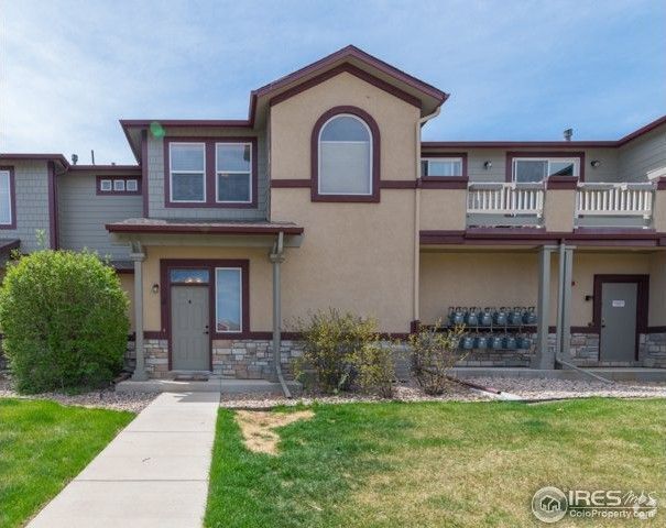 Building Photo - 2821 Willow Tree Ln