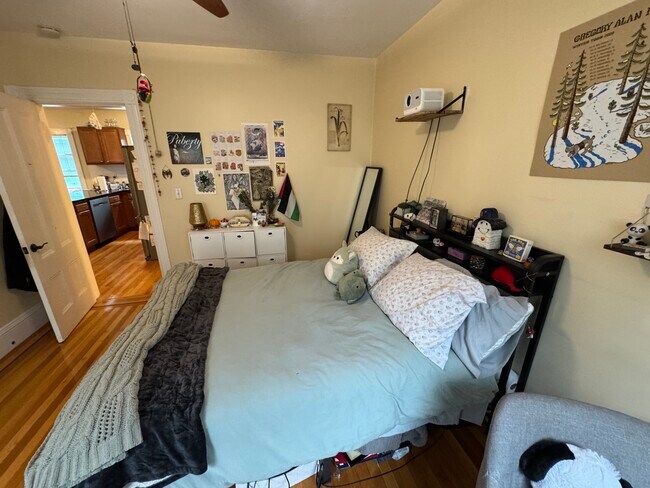 Foto del edificio - 42-44 Gorham St. Unit 2