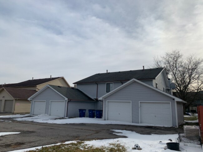 Building Photo - 5812 Ryewyck Dr