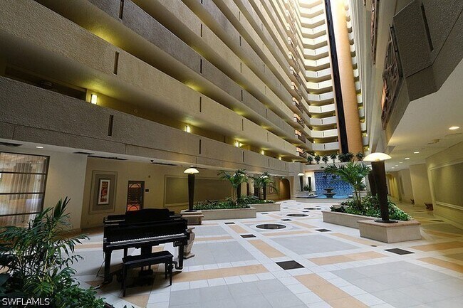 Building Photo - 4041 Gulf Shore Blvd N