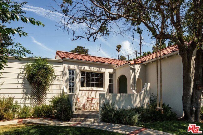Foto del edificio - 1410 Stanford Dr